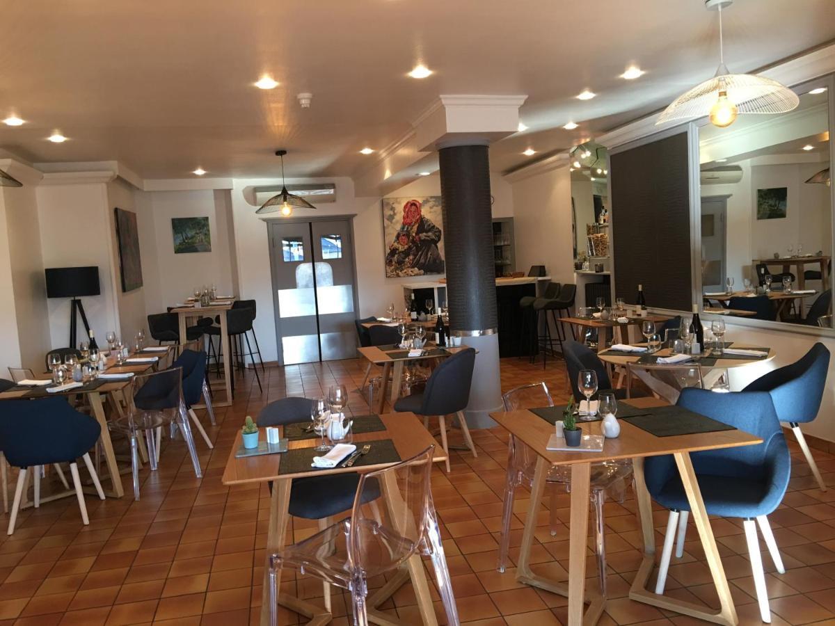 A La Maison Hotel Restaurant Lacaune Luaran gambar